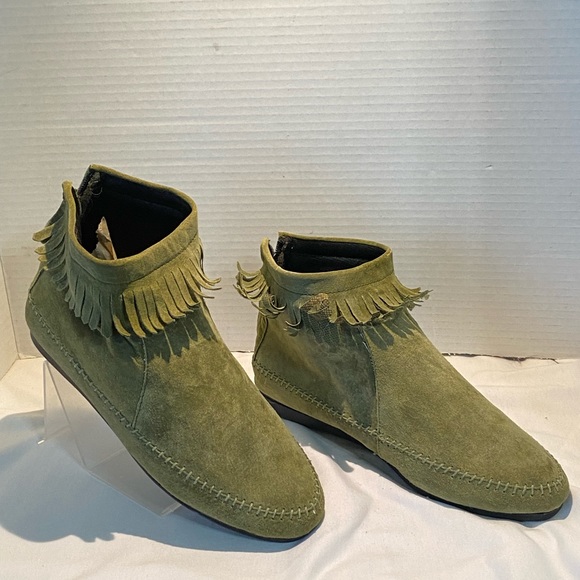 Hunters Run Boho Moccasin NWOT - Picture 1 of 10